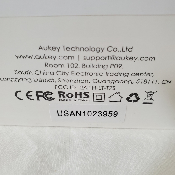 Smart LED Lamp | Table Lamp | RGB Color Changing - Picture 4 of 4